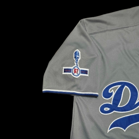 Vince Scully Jersey LA Dodgers VIN & 1950-2016 Sleeve Patches! Stitched SALE!🎁 - Picture 3 of 3